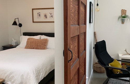 Rose City Park Casa | * Retiro moderno en NE Portland ** 1 BR, AC, W / D, se admiten perros *