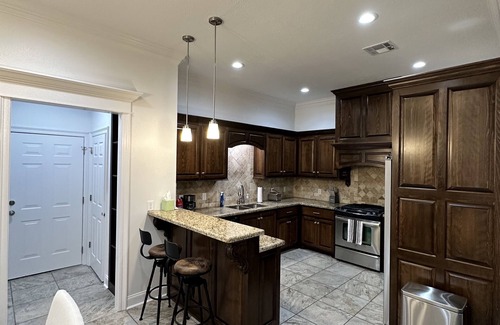 Sulphur Casa | Quiet Private Home - Centrally Located in Sulphur