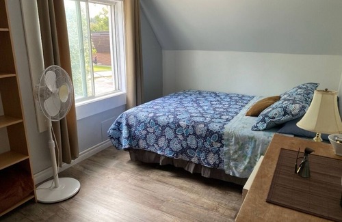 Peterborough Cama Y Desayuno | Quiet Private Room in East City