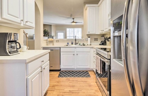 Northwest Raleigh Casa | Quiet Raleigh Home Near Hiking & Shopping!