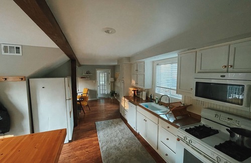 Sea Breeze Cabaña | Quiet renovated cottage by Seabreeze