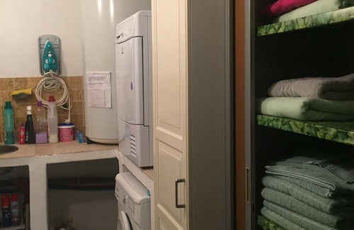 Lardiers Casa | UBICACIÓN TRANQUILA Y SEGURA PARA 2, CERCA DE DESTINOS POPULARES.