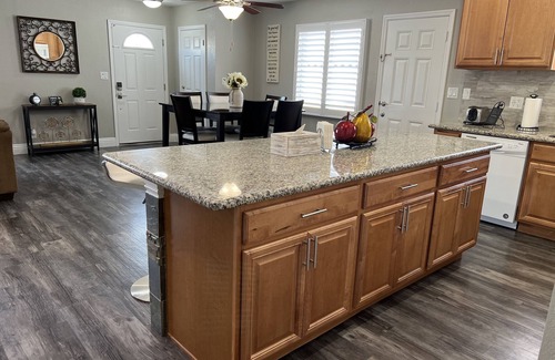 Las Vegas Casa | Quiet single floor house nearby Las Vegas Blvd W private pool optional heated.