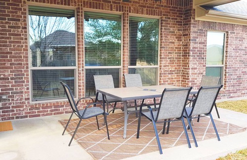 Belton Casa | QUIET & SPACIOUS - Amiable Modern Home - Belton Oaks