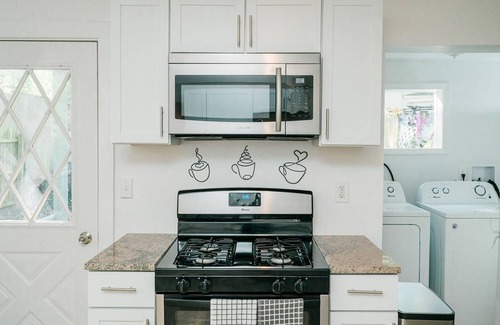 Brighton Heights Casa | Quiet Street/Minutes to Stadiums