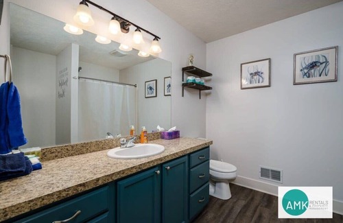 Holland Casa | Quiet Suburban Escape - Holland North Side