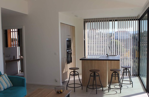 Ventabrun Villa | VILLA CONTEMPORÁNEA COMPLETA AL SUR CON VISTA AL MAR