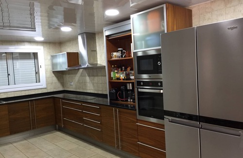 Condado del Jaruco Villa | Villa tranquila con piscina privada a 2 km playa Fenals, WIFI free. HUTG003785