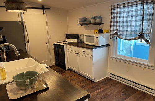 Cape Vincent Casa | Quiet Village Getaway / Private 3-bdrm home in the heart of Cape Vincent