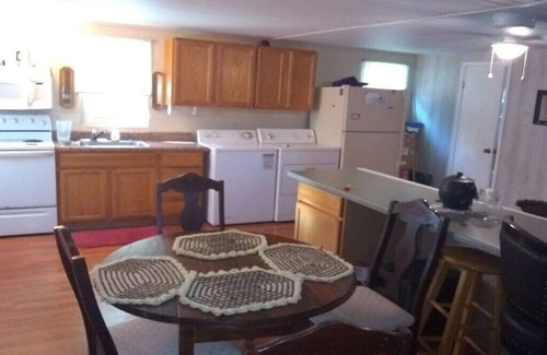 Pineland Casa | Escapada tranquila de otoño cerca del río Savannah