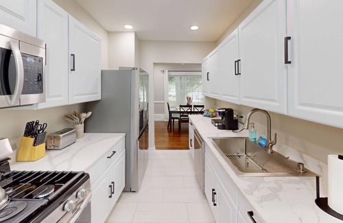 Atlanta Casa | Wonderful Family Friendly Stay Near Downtown ATL