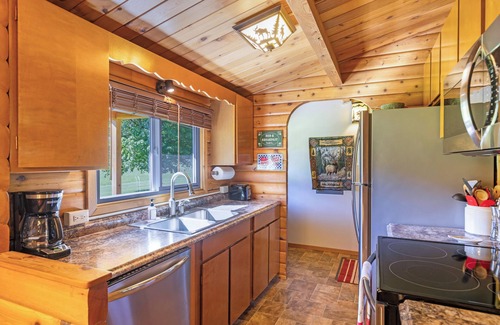 Clinton Cabina | Quigley Brewster Creek Cabin - The views are AMAZING!