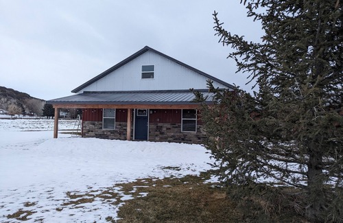 Rexburg Cabaña | Quilty Cottage - No Cleaning Fee - Quiet Space just outside of Rexburg