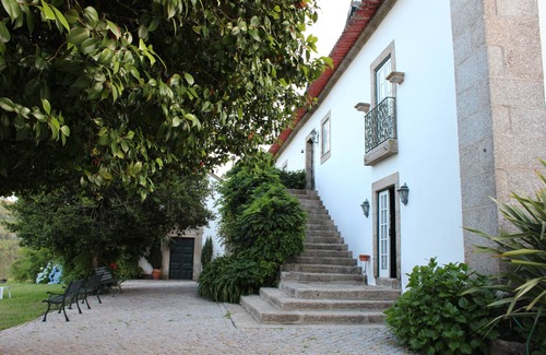 Travanca Cabaña | Casas de Gatão son un grupo de casas vecinas insertadas en Quinta de Gatão