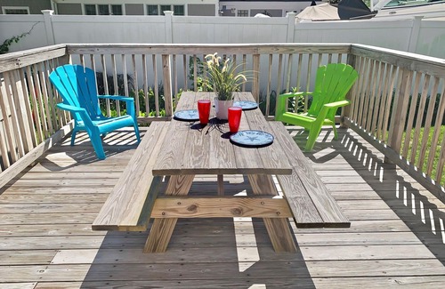 Bass River Cabaña | Quintessential Cape Cottage Near the Beach