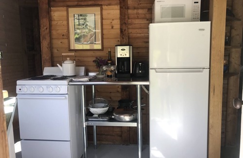 Brooklin Cabaña | Quintessential Seaside Maine Cottage