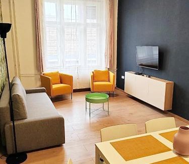 Jozsefvaros Apartamento | Rákóczi Residence 1274 I 3BR I freeparking I self checkin