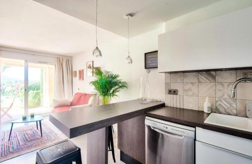 Pont Royal Apartamento | Résidence Hôtel du Golf de Pont Royal - maeva Home - Appartement avec jardin 2 pièces 4 personnes - Prestige - super Home MAE-8891