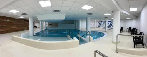 Eaux-Bonnes Apartamento | Résidence Le Portillo - Piscine - 4 Pièces pour 8 Personnes MAE-6083