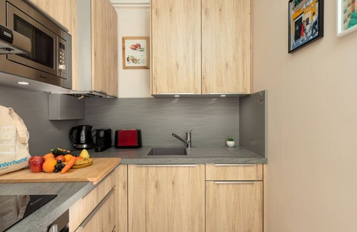 Lunel Apartamento | Résidence les Roses by Interhome