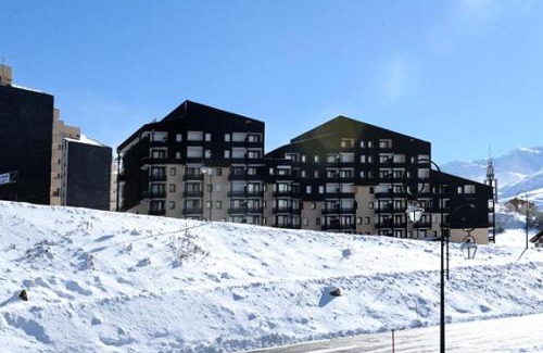 Les Menuires Apartamento | Résidence Villaret - Appartement lumineux · Départ et retour skis aux pieds · Terrasse de plain pied MAE-2454