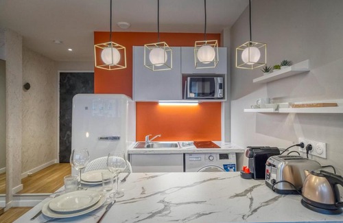 Quartier Capuche-Allies Apartamento | R'Apparts Luxury Studio 8