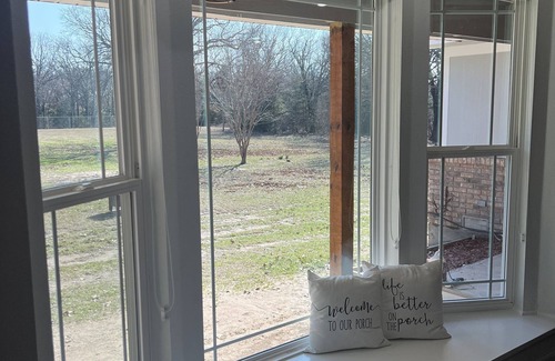 Calera Casa | R&M Red Roof Cabin - family friendly, fishing, FUN