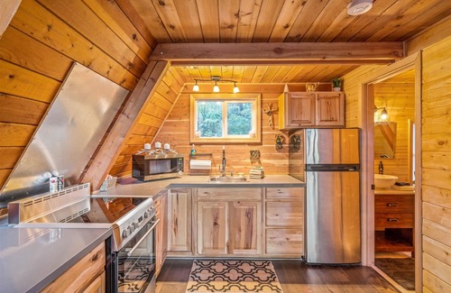 Leavenworth Cabina | R&R Retreat - Intimate, Quaint and Cozy A-Frame