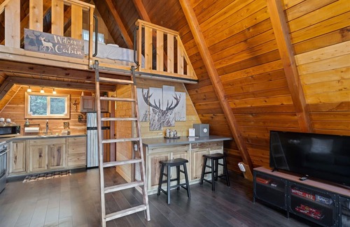 Leavenworth Cabina | R&R Retreat - Intimate, Quaint and Cozy A-Frame