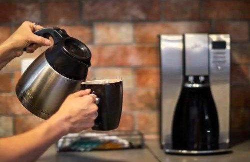 Ciudad López Mateos Apartamento | R09-C46 STUDIO frente al ITESM CEM Estudiantes Familias Empresas Ejecutivos Turistas Nómadas BIENVENIDOS! UBICACIÓN ESTRATÉGICA 10min Izcalli-15min Esmeralda-20min Sátelite-25min AIFA