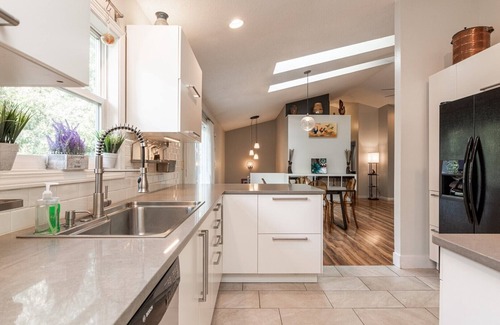Weaverville Casa | Rabbit Ridge Retreat by Carolina Mornings | Gas Grill,Game Table🎲+Biltmore Pass