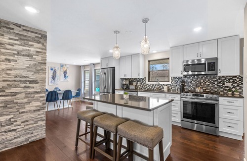 Wasco Casa | Radiance- 4 BRs, 2BAs