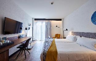 el Camp d'en Grassot i Gracia Nova Hotel | Radisson Blu 1882 Hotel, Barcelona Sagrada Familia