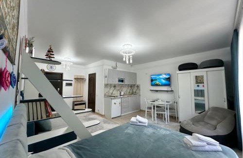 Issyk-Kul Region Apartamento | Raduga West 'Azure' Apartment
