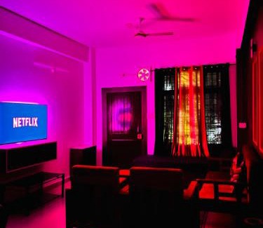 Beltola Apartamento | Raga Homestay- Purple Retreat- 2BHK Apartment