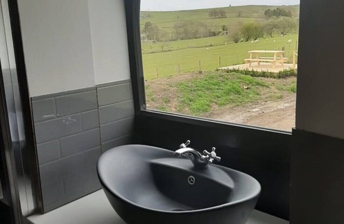 Hallington Casa | Railway carriage - perfect for families,friends or couples in a perfect location