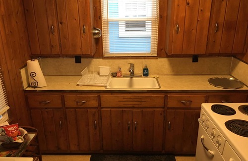 Cedarville Cabina | Rainbow Cabins - Beige Cabin #1