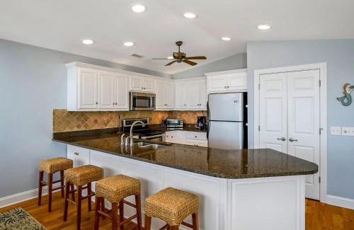 Holden Beach Casa | Rainbow's End Brunswick Vacation Rentals Ocean front with private heated pool