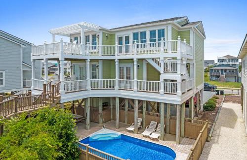 Holden Beach Casa | Rainbow's End Brunswick Vacation Rentals Ocean front with private heated pool