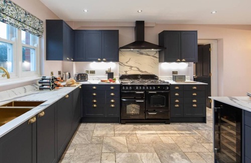 Ashford Casa | Rainford House - Luxury Rural Retreat With Hot Tub