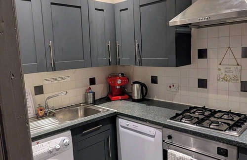 Dalry Apartamento | Rainforest Savers Apartment - Edinburgh City Condo