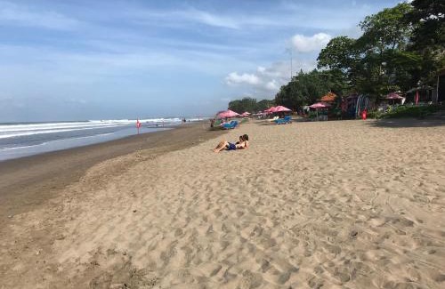 Dyanapura Hotel | Raja Gardens Hotel