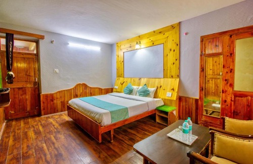Old Manali Hotel | Rajhans hotel