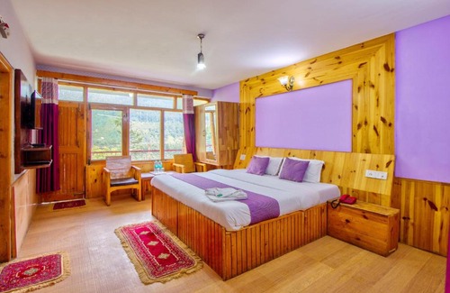 Old Manali Hotel | Rajhans hotel