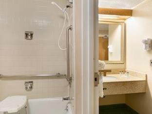 Southwest Raleigh Hotel | Ramada by Wyndham Raleigh