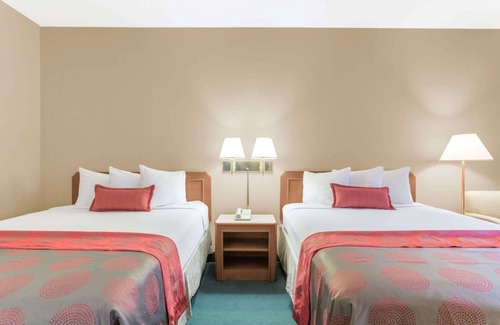 St. George Hotel | Ramada by Wyndham St George