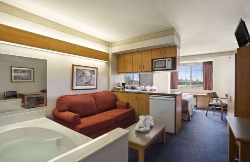 Bloomington Hotel | Ramada Limited by Wyndham, Bloomington I-55 & I-74 IL