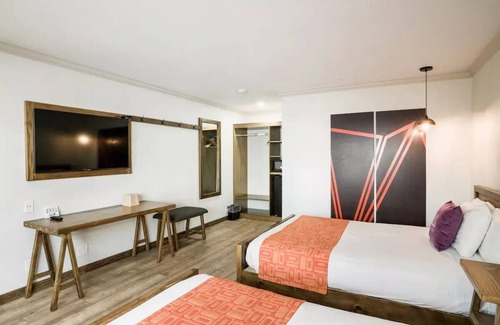 Ramona Hotel | Ramona Valley Inn