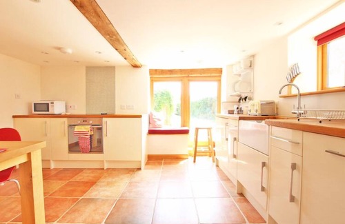 Ashford Cabaña | Ramsden Farm Oast House - Bellamente convertida en el campo de Kent.