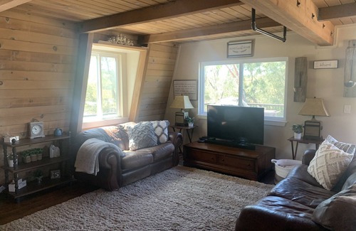 Murrieta Otro | Ranch in equestrian community